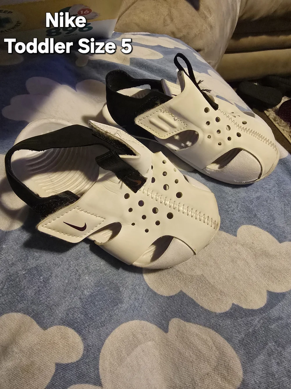 Nike White and Black Toddler Water-Friendly Sandals